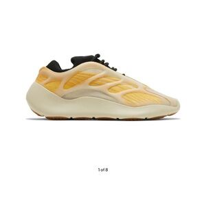 2022
Yeezy 700 V3 'Mono Safflower' size  Us 6